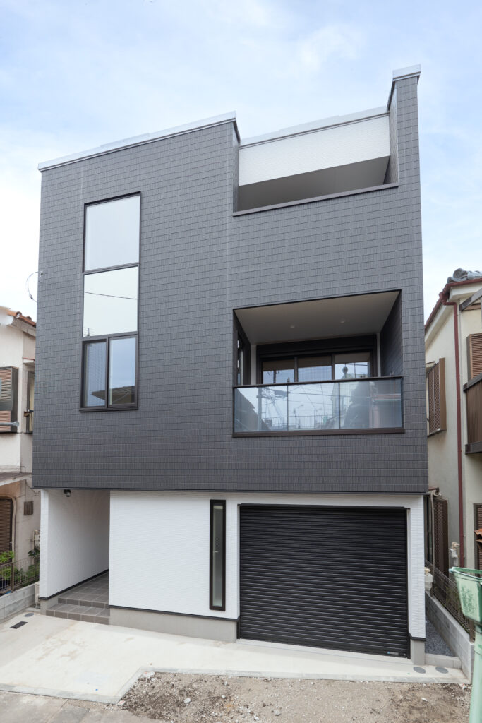 「完売御礼」　足立区千住寿町