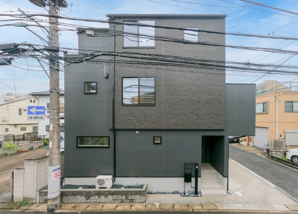 「完売御礼」　市川市鬼高3丁目